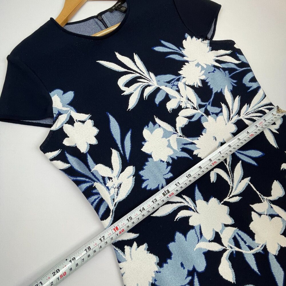 ~ St. John 10 Luxury Knit Midi Dress Navy Floral Cap Sleeve Flounce Hem Jacquard - Picture 6 of 16